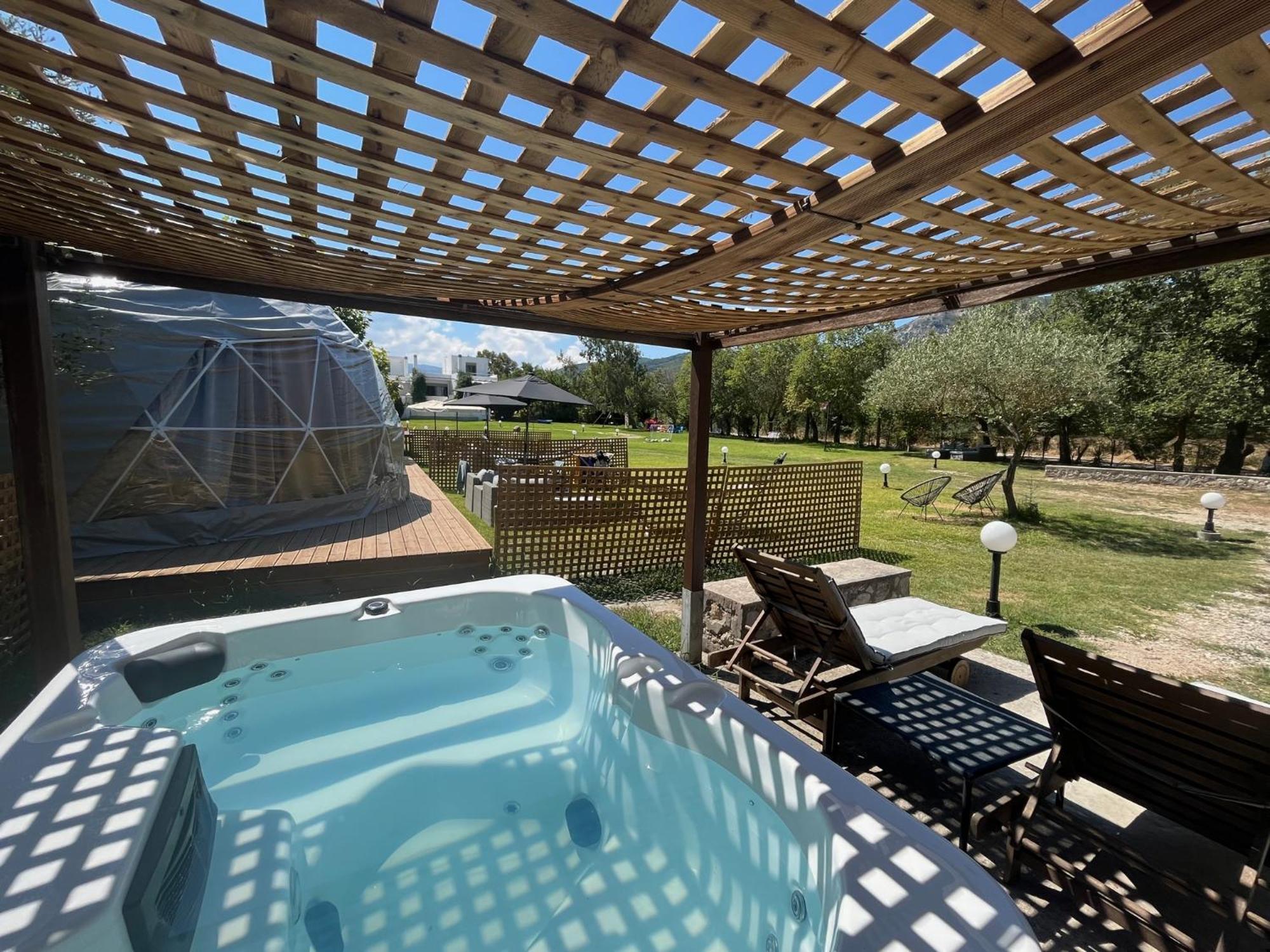 Hotel Manna Gea Glamping Domes Vónitsa Exterior foto