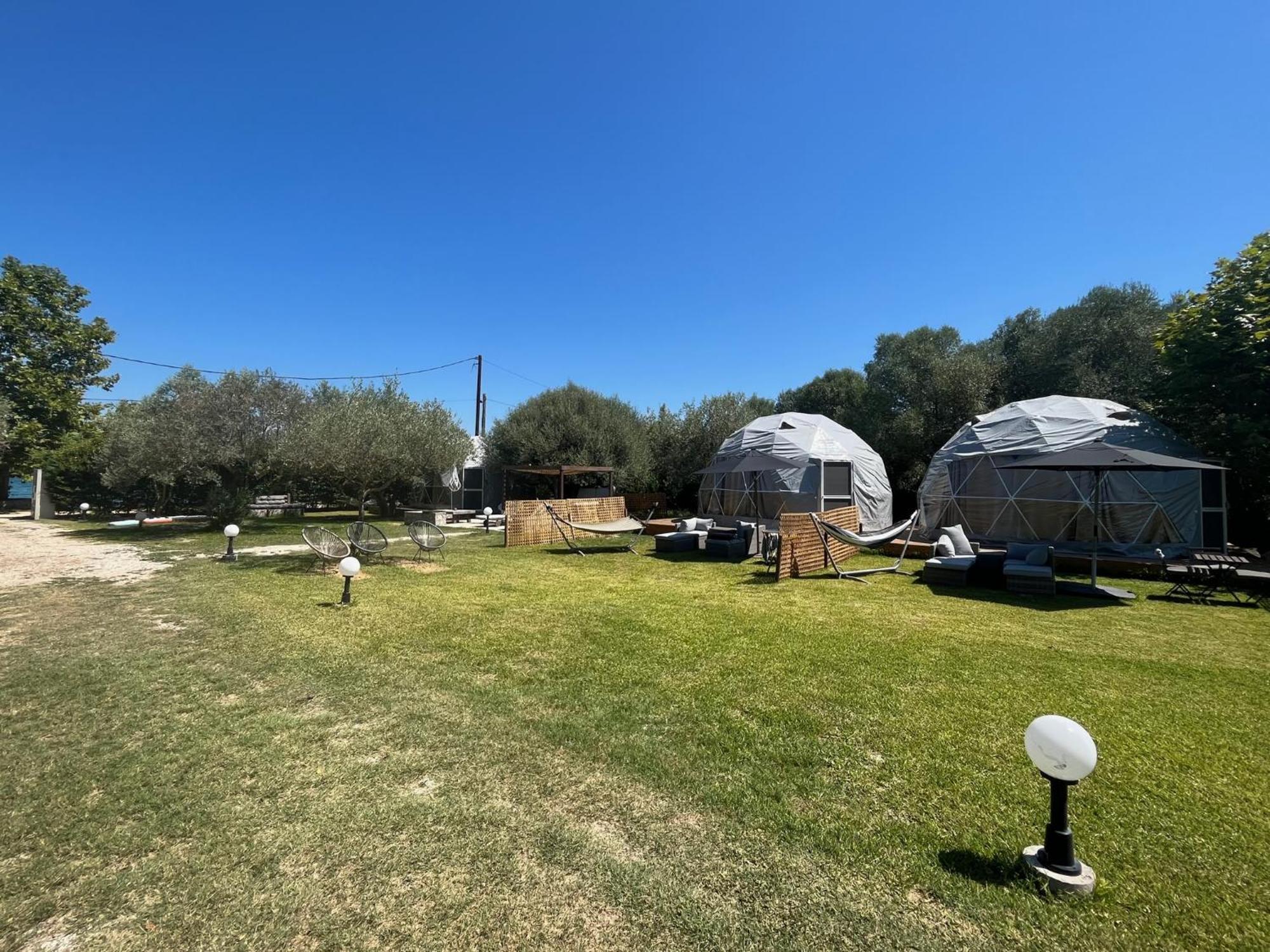 Hotel Manna Gea Glamping Domes Vónitsa Exterior foto